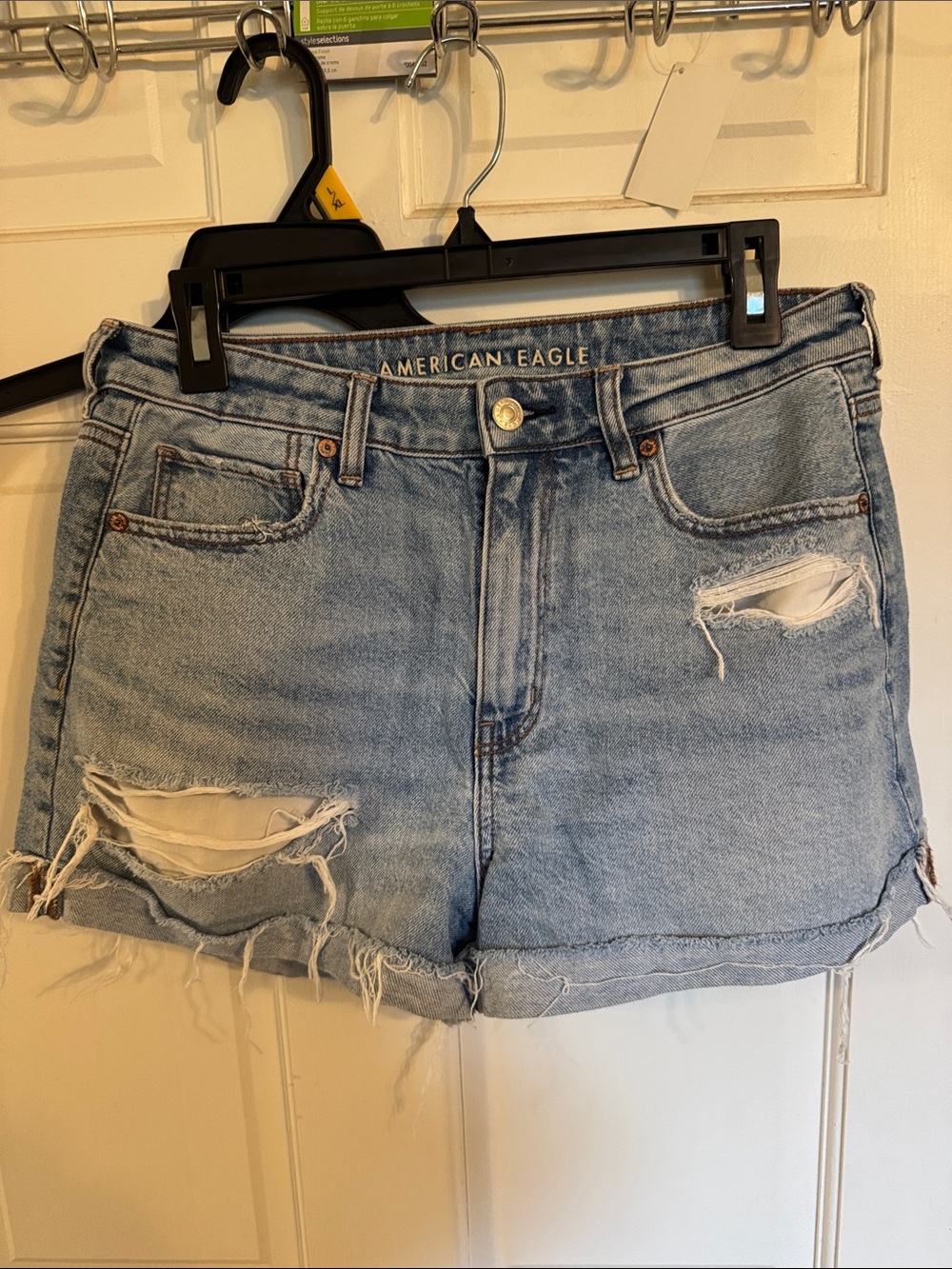 American Eagle Outfitters High rise mom shorts